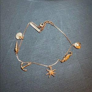 Seashell bracelet